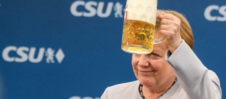 merkel-muenchen-102_v-variantBig16x9_w-576_zc-915c23fa Deutschland. Contro Angela Merkel non c’è gara