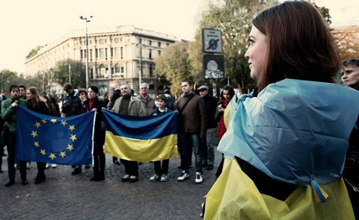 “Ucraina in Ue” è lo slogan della manifestazione che si è svolta nei giorni scorsi a Milano. foto © 2013 Chiara Vettraino